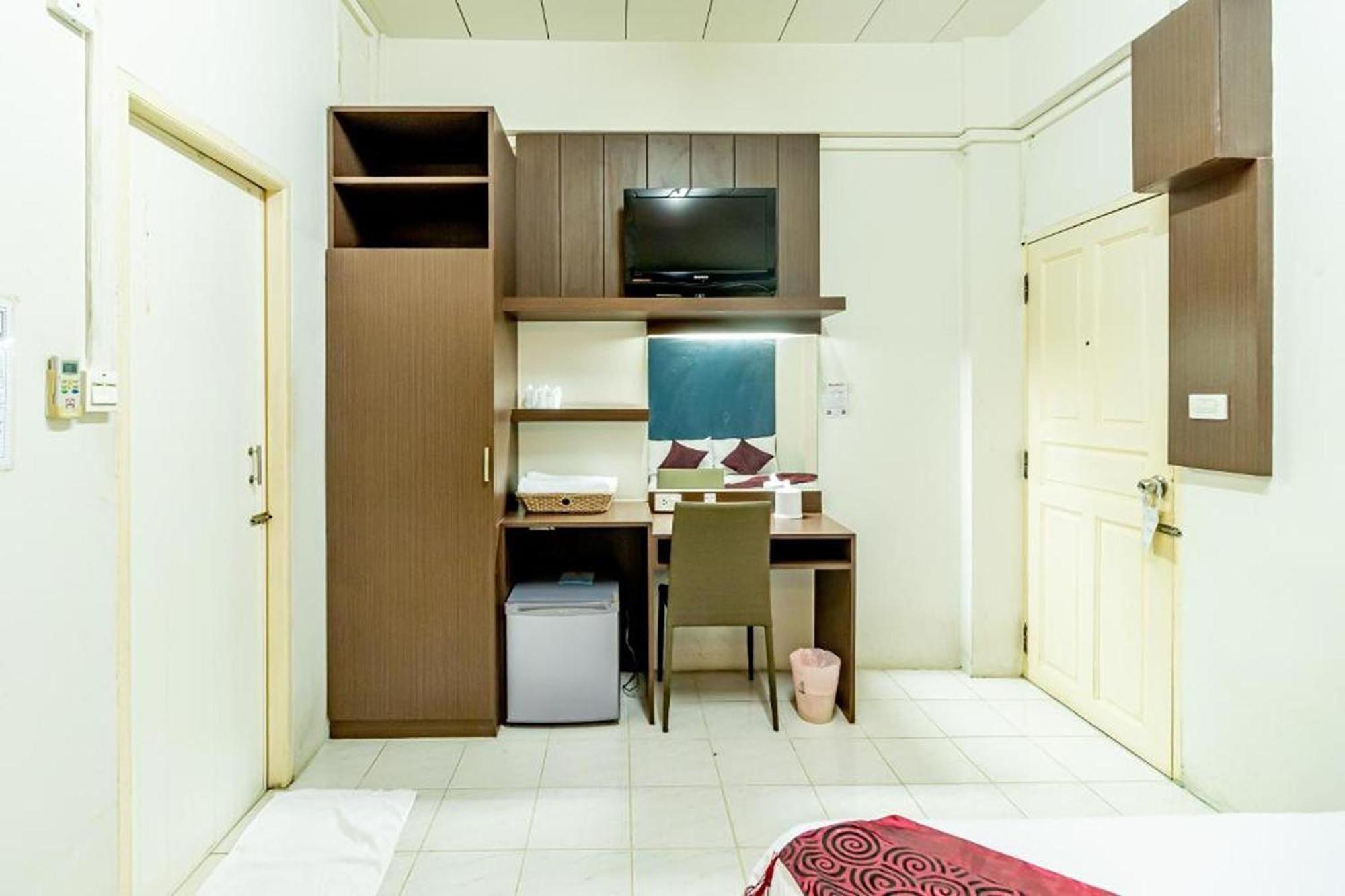 Riski Residence Bangkok-Noi - Wasit Apartment Kültér fotó