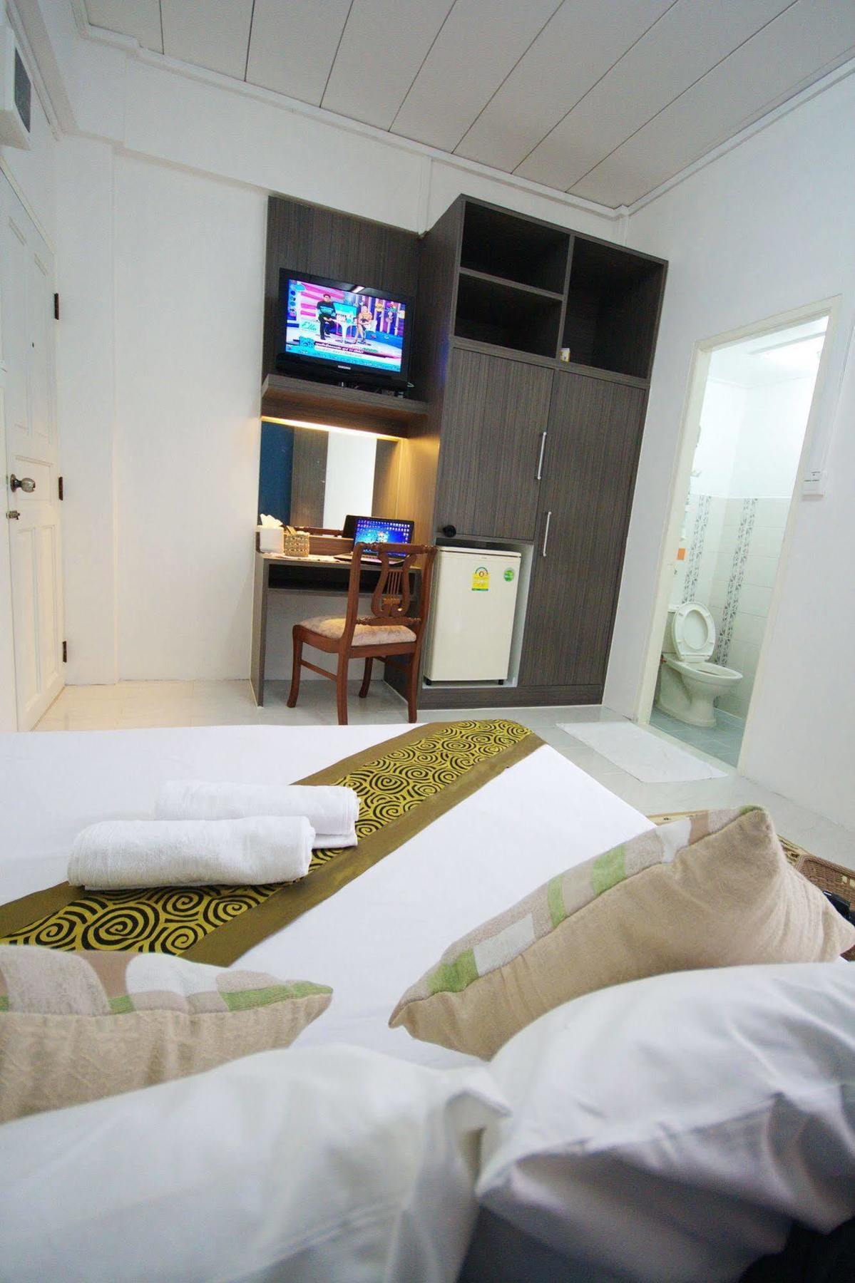 Riski Residence Bangkok-Noi - Wasit Apartment Kültér fotó