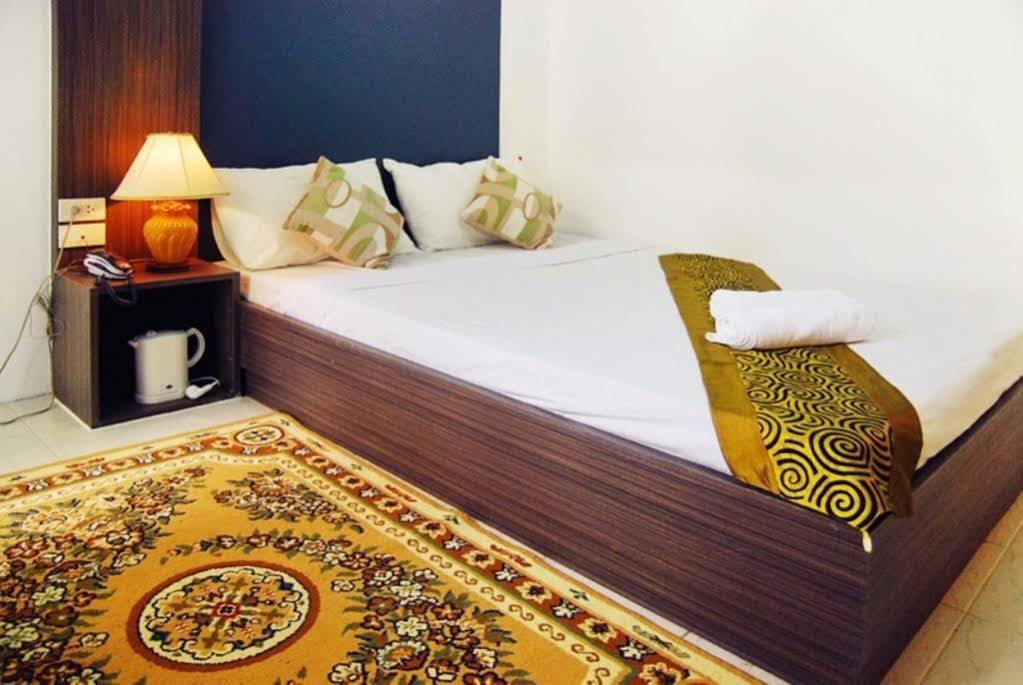 Riski Residence Bangkok-Noi - Wasit Apartment Kültér fotó