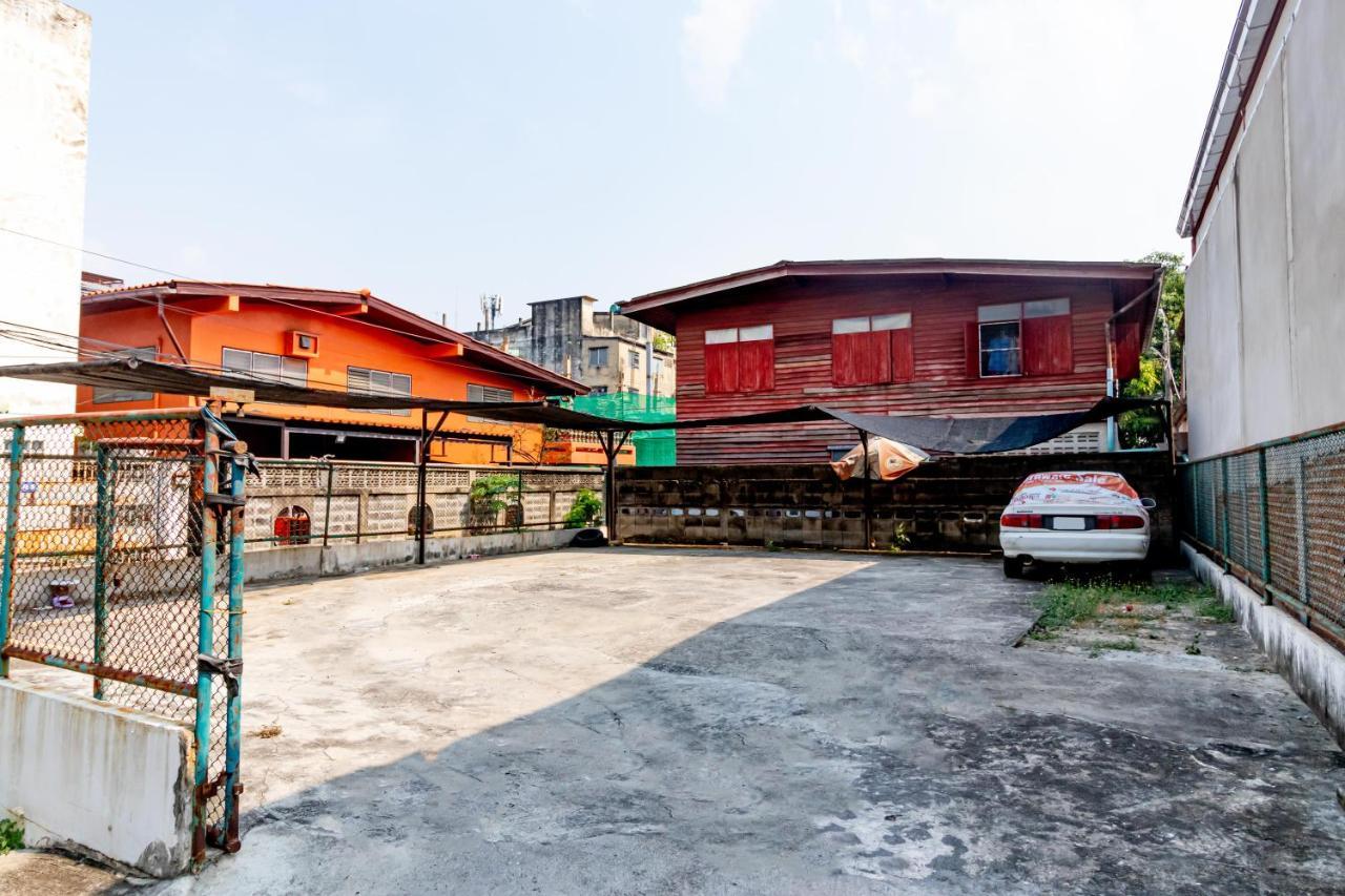 Riski Residence Bangkok-Noi - Wasit Apartment Kültér fotó